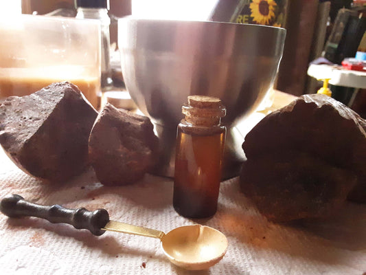 Dragon's Blood Resin Oil, Ritual, infused in Sunflower oil, Daemonorops Draco, Protection Oil, Banishing Oil, Full Moon Mars in Aquarius - Athena's Herbal Alchemy